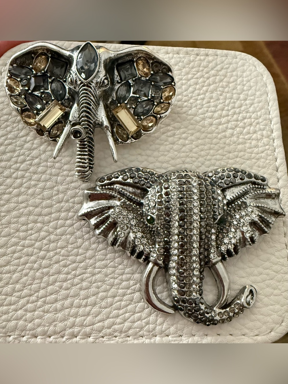 Pair of Elephant Brooches - Silver Tone